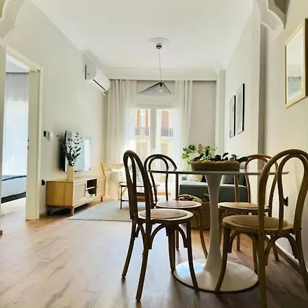 Mavili#19 Elegant Downtown Apartment *