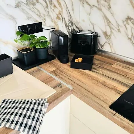 Mavili#19 Elegant Downtown Apartamento *